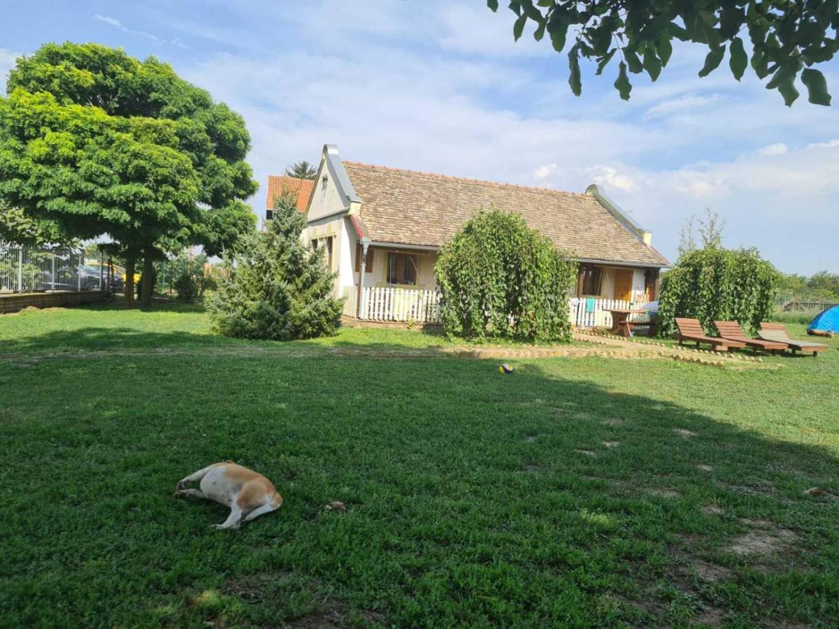 Villa Diiva Curug 外观 照片