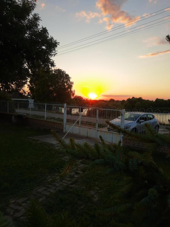 Villa Diiva Curug 外观 照片